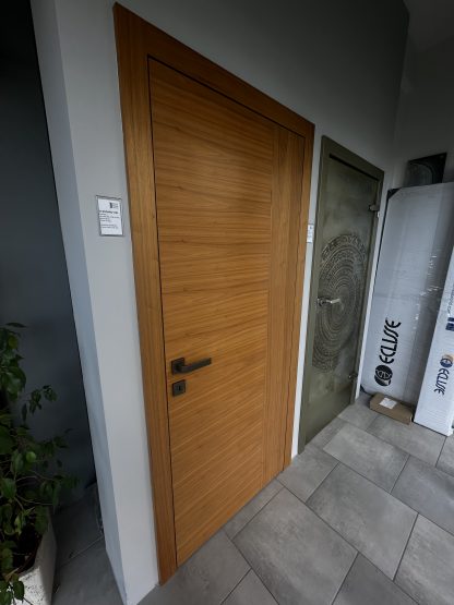 Drzwi bezprzylgowe Dewro ST 01, 80 Prawe z kolor orzech amerykański fornir naturalny 800 zł - obrazek 2