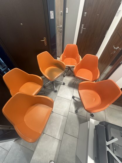 Krzesła i sofa biurowa FAN Profim kpl. 1 500 zł - obrazek 12