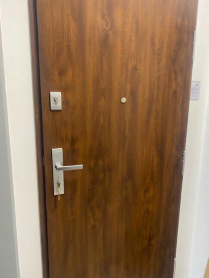 Drzwi do mieszkania GERDA COMFORT 60, prawe, 80, kolor Jasny Orzech   1 600 zł